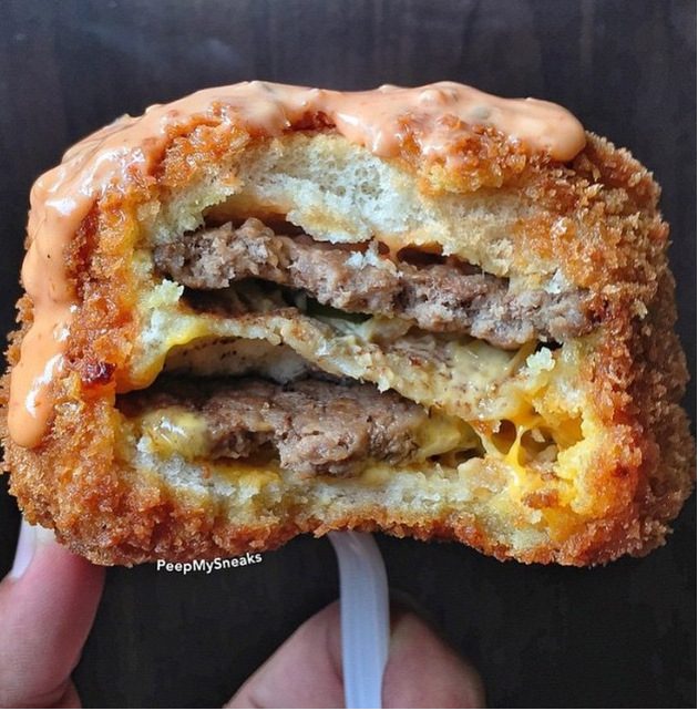 This Is What A Deep-Fried Big Mac Looks Like And It's AMAZING - Google Chrome 6242015 11006 PM
